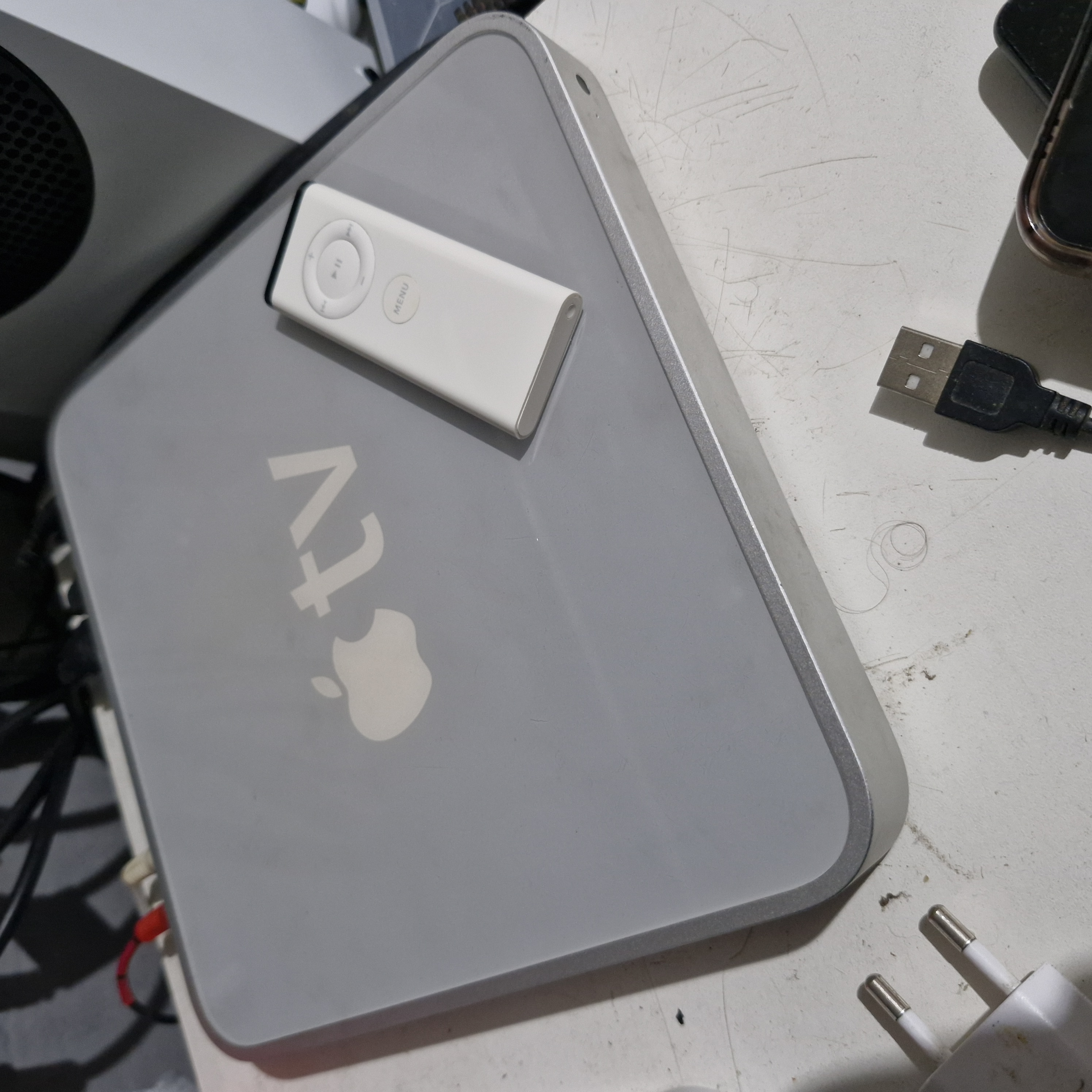 Apple TV (1st gen)