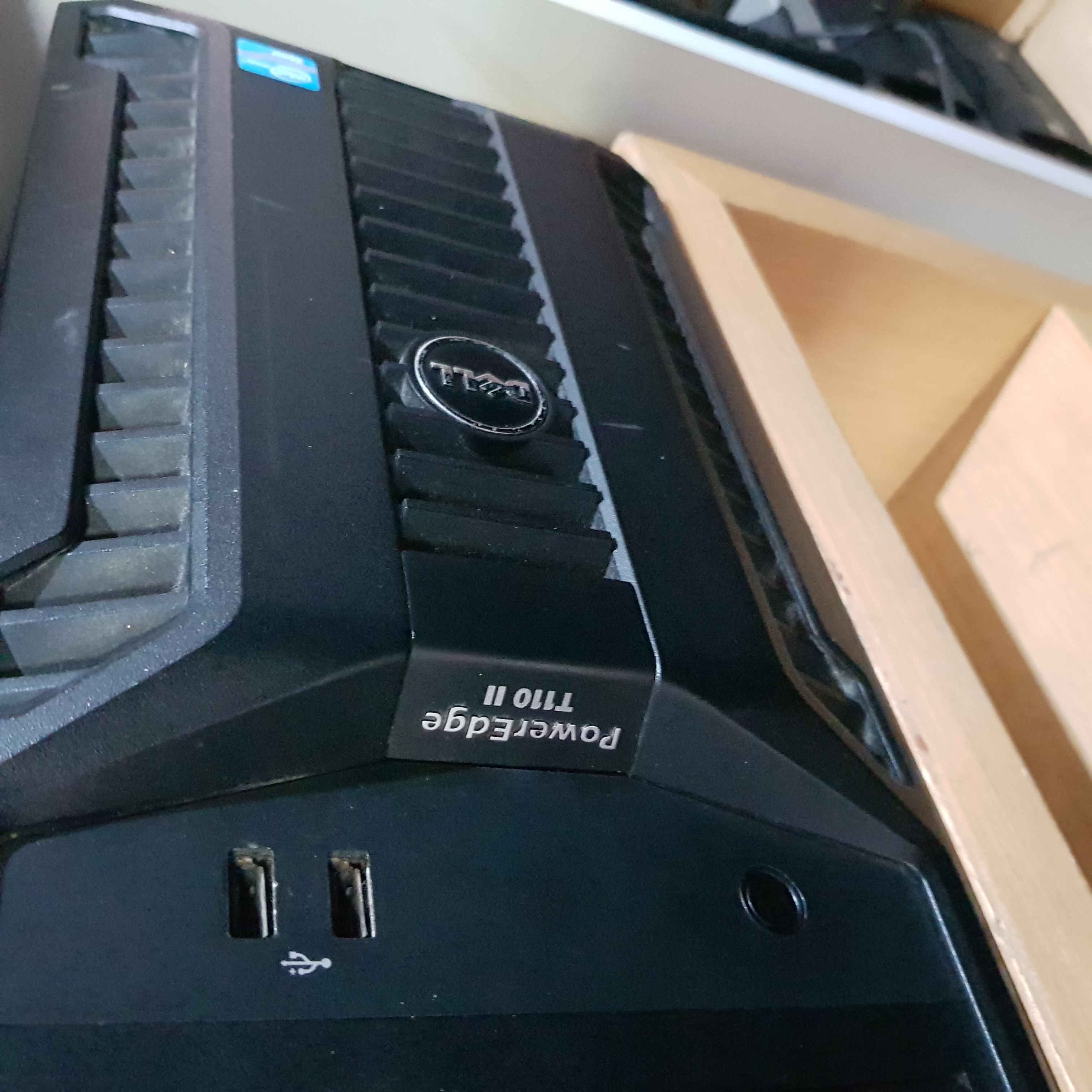 Dell PowerEdge T110-II